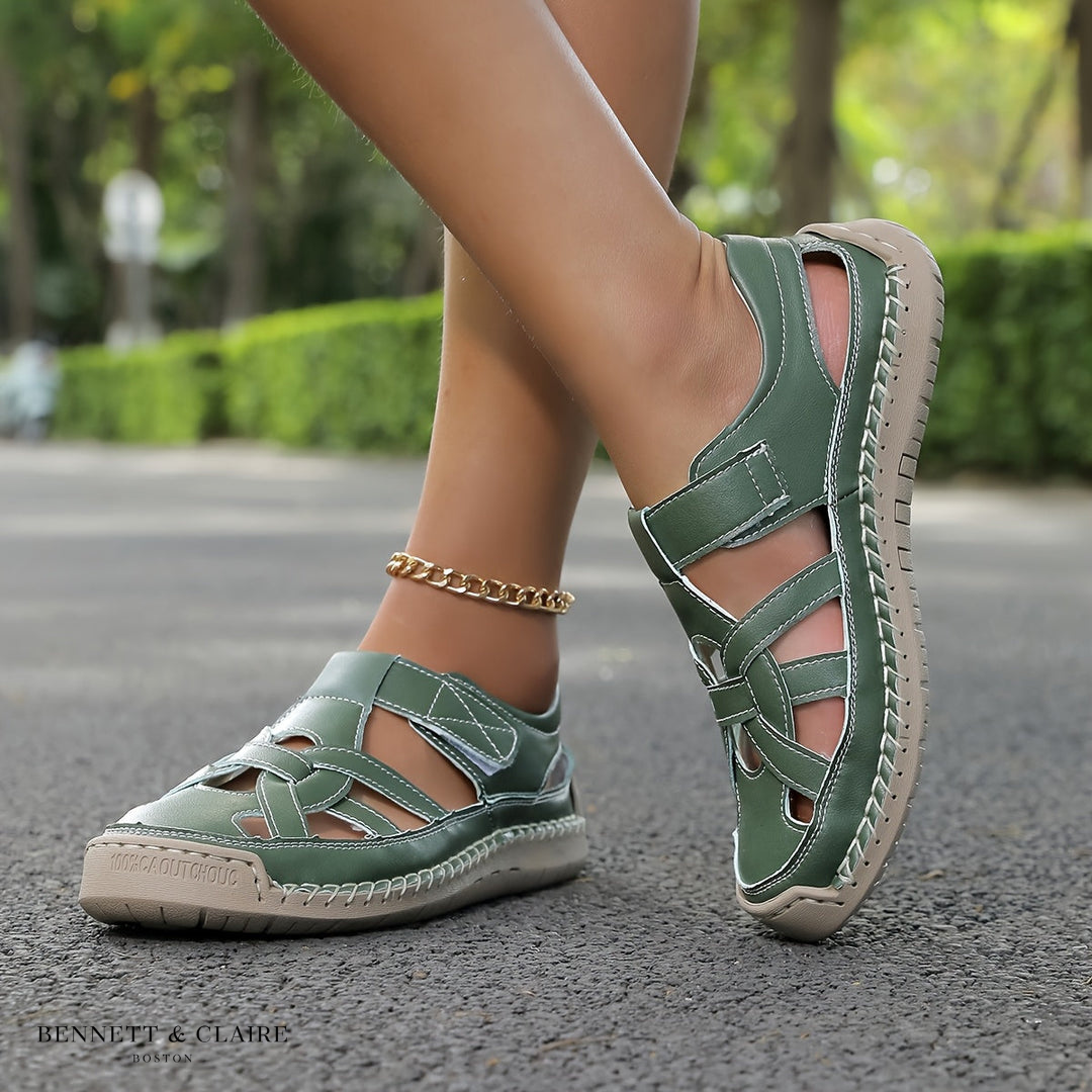 Green / 13 US (43 EU)