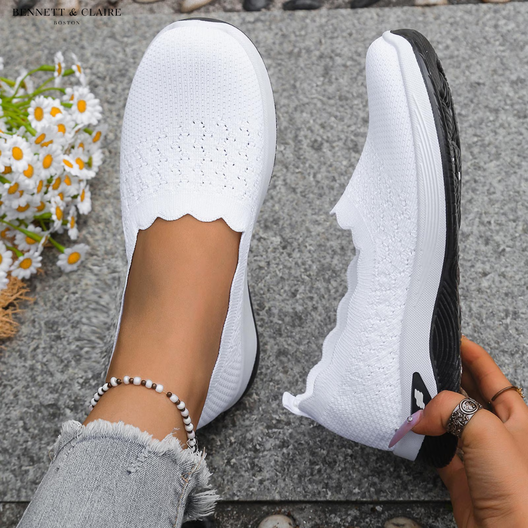 White / 13 US (43 EU)