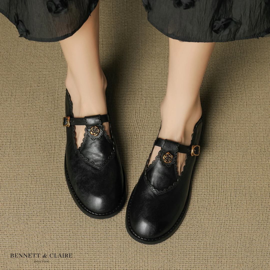 Black / 10 US (40 EU)