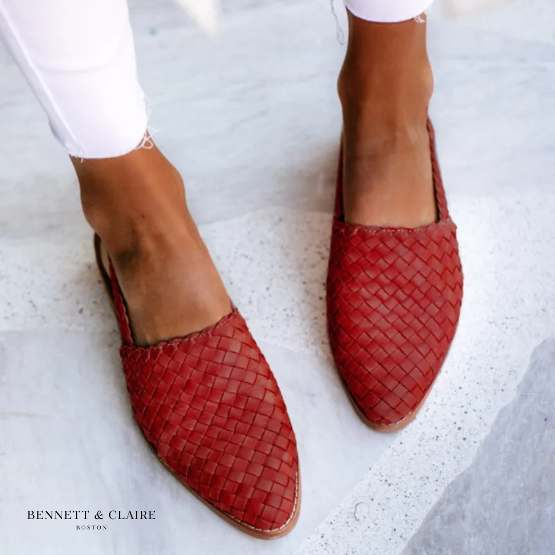 Red / 13 US (43 EU)